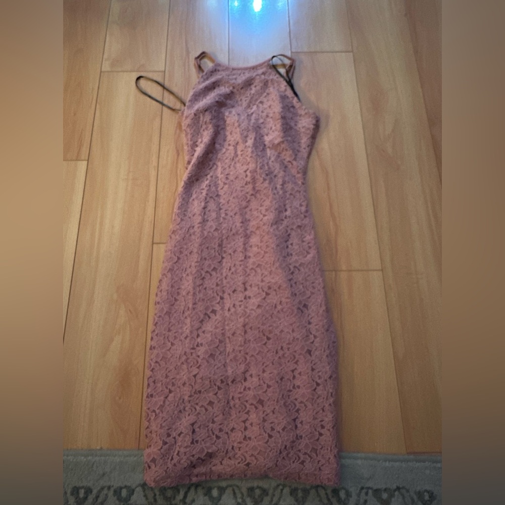 Lulus midi dress side XS